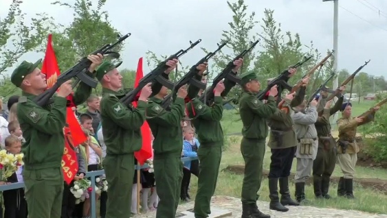 В Ленинском районе активно реализуется партийный проект «Историческая память»