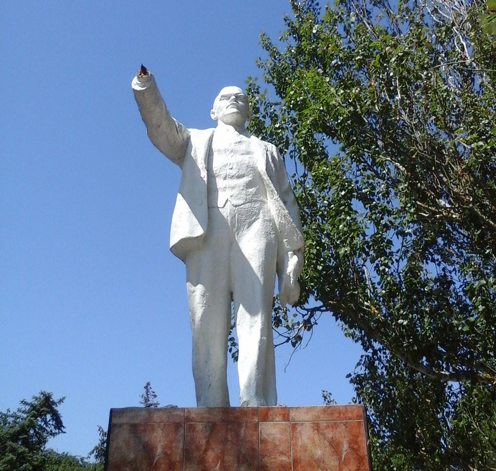 Где ладонь, товарищи? 