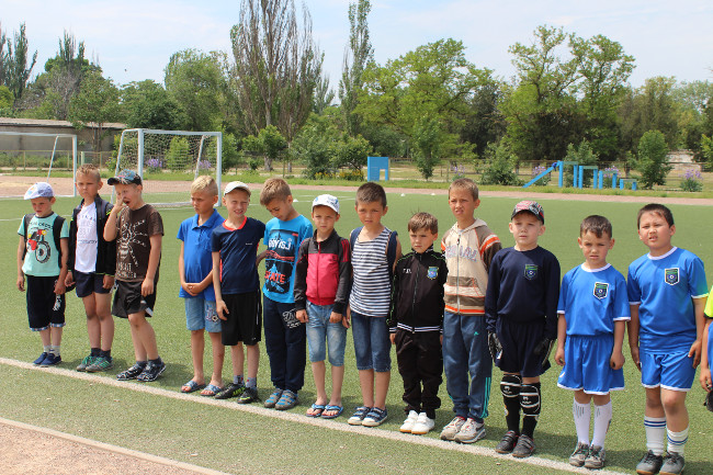 В пгт Ленино состоялись футбольные товарищеские игры между командами: «Орион-2008» - «Черномор-2008» и «Орион-2010» - «Черномор-2010»