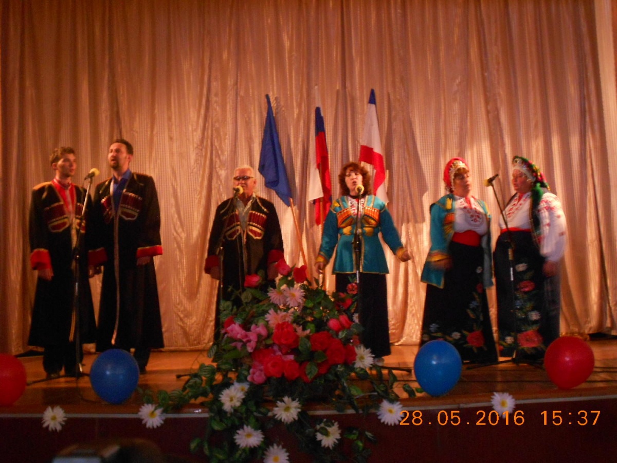 В СДК Мысовое прошла шоу-программа ко Дню пограничника