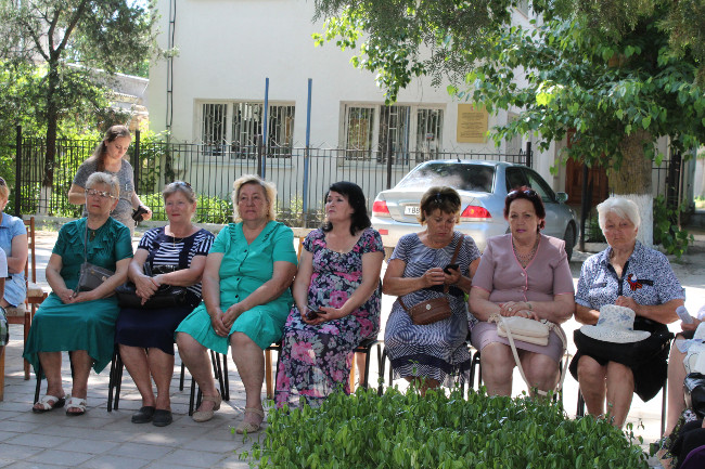 Александр Мачусский посетил литературный дворик «Пусть в каждом сердце Пушкин отзовётся»