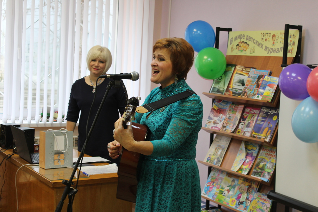 В посёлке Ленино состоялось торжественное открытие центральной районной библиотеки после капитального ремонта