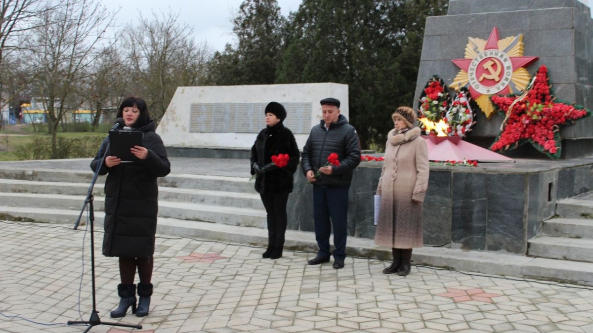 В Ленинском районе проведены мероприятия, посвященные Дню Героев Отечества