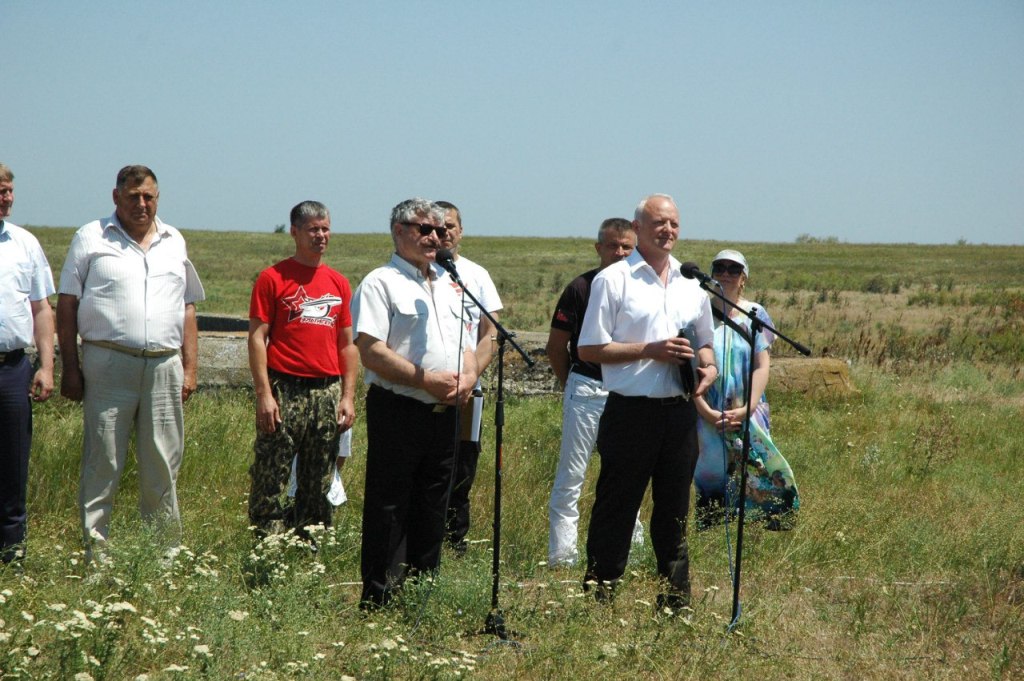 В селе Челядиново Ленинского района проведена Вахта Памяти «Батарея 29 БИС – Эльтиген - 2016»