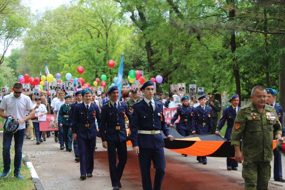 В Ленинском районе проведены шествие «Бессмертный полк России» и торжественный митинг, посвященные 73-й годовщине Великой Победы