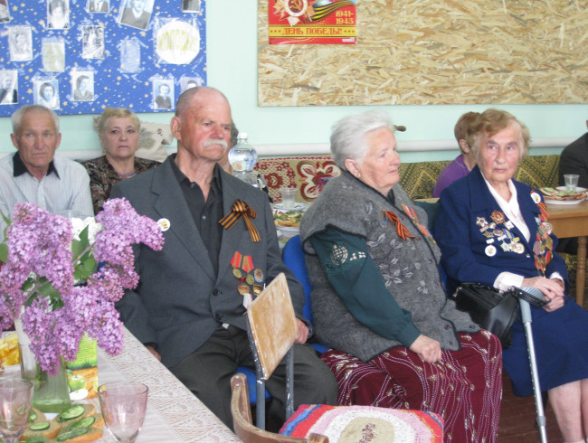 В социально-реабилитационном отделении дневного пребывания граждан пожилого возраста и инвалидов посёлка Ленино «Сударушка» состоялось мероприятие «Память сердца!»
