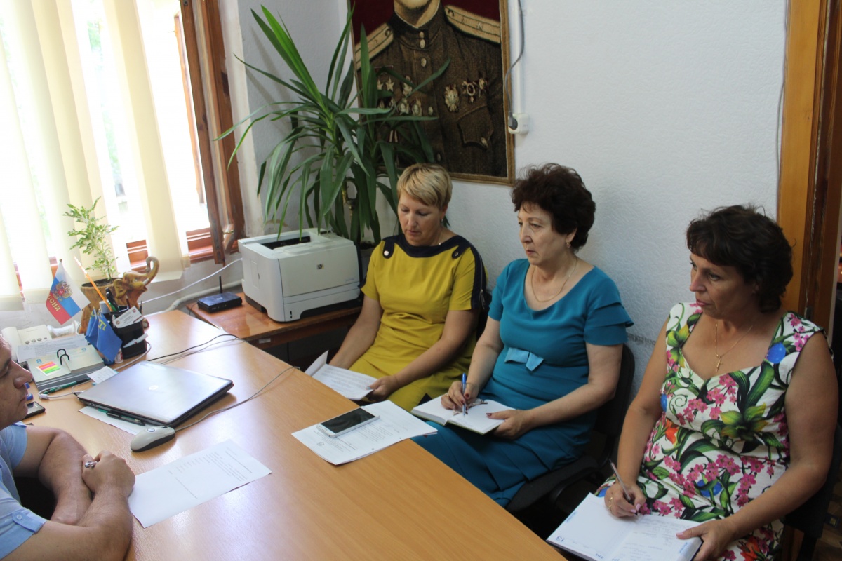 Рустем Решетов провел рабочее совещание по демографической ситуации в районе