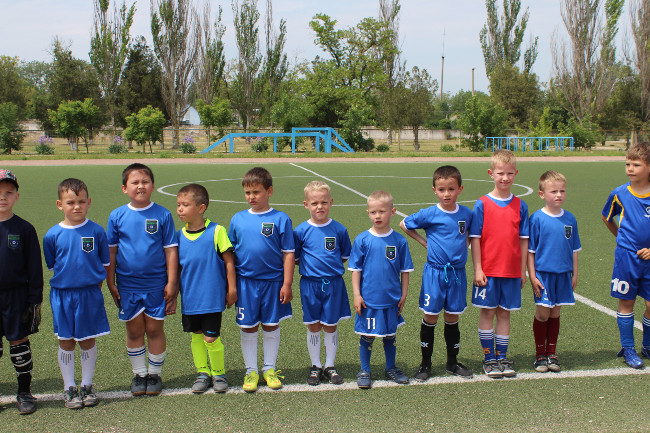 В пгт Ленино состоялись футбольные товарищеские игры между командами: «Орион-2008» - «Черномор-2008» и «Орион-2010» - «Черномор-2010»