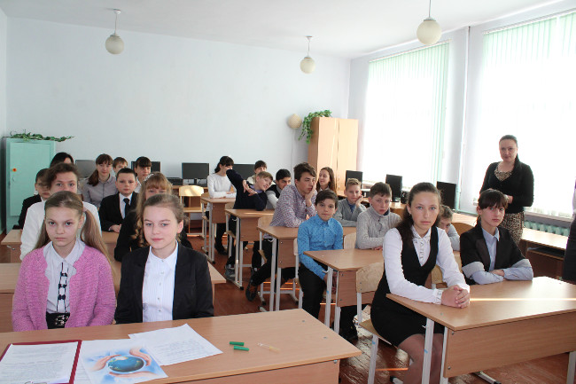 В МБОУ Ленинская СОШ прошёл открытый классный час ко Дню Охраны водных ресурсов &amp;quot;Вода - источник жизни!&amp;quot;