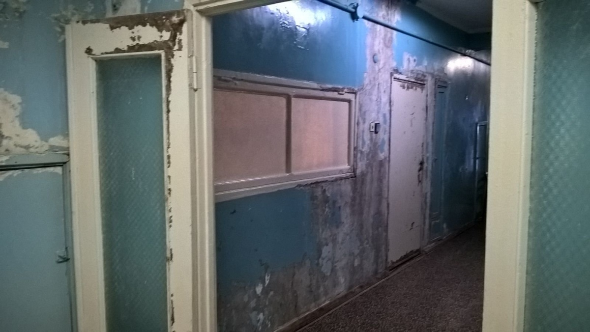 Щелкино показали плачевное состояние поликлиники