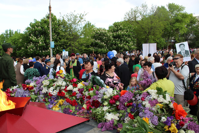 В Ленинском районе проведены шествие «Бессмертный полк России» и торжественный митинг, посвященные 72-й годовщине Великой Победы