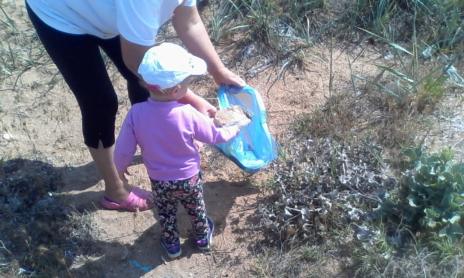 В Ленинском районе прошел Всекрымский субботник по подготовке пляжей к купальному сезону 2016 года