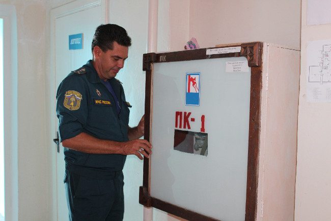 Александр Мачусский осуществил выезд в образовательные учреждения Ленинского района