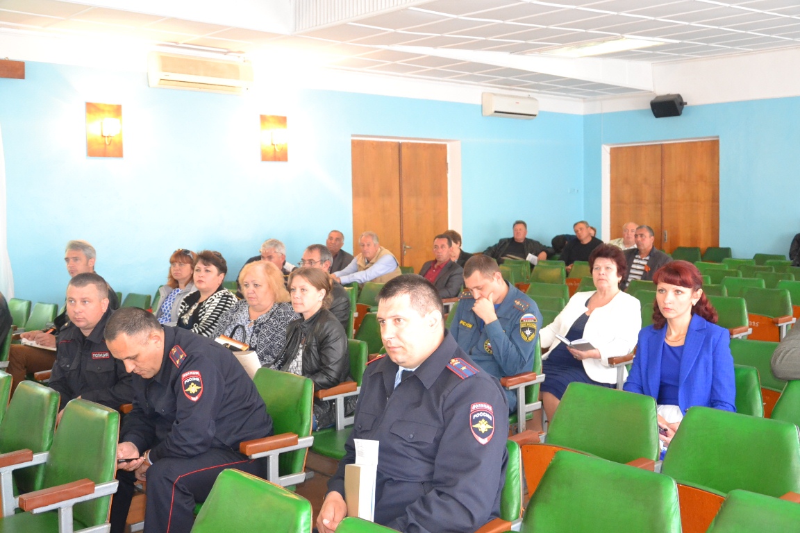 В Ленинском районе состоялась рабочая встреча сотрудников полиции и глав сельских поселений