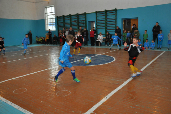 В пгт Ленино стартовало Второе Зимнее Первенство Ленинского района по мини футболу