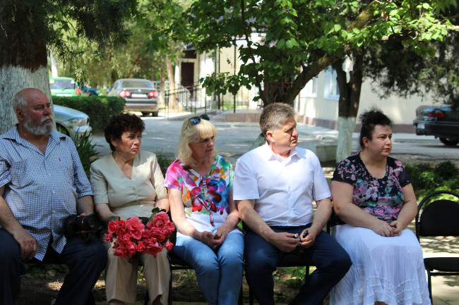 Александр Мачусский посетил литературный дворик «Пусть в каждом сердце Пушкин отзовётся»