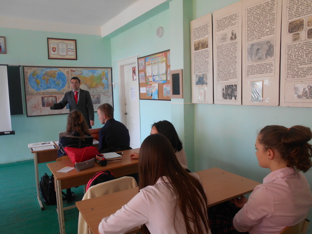 В Ленинской центральной районной библиотеке провели экскурс в историю России «Путешествие императрицы Екатерины II в Крым»