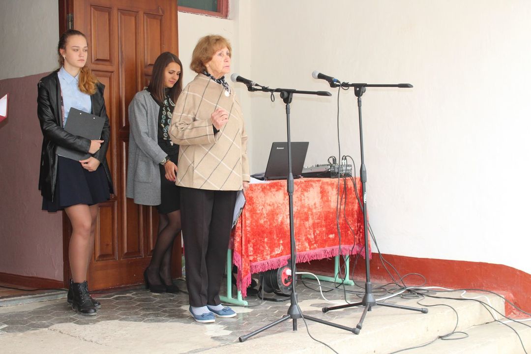 В МБУ СОШ №1 посёлка Ленино прошла митинг-встреча, посвященная 100-летию основания ВЛКСМ