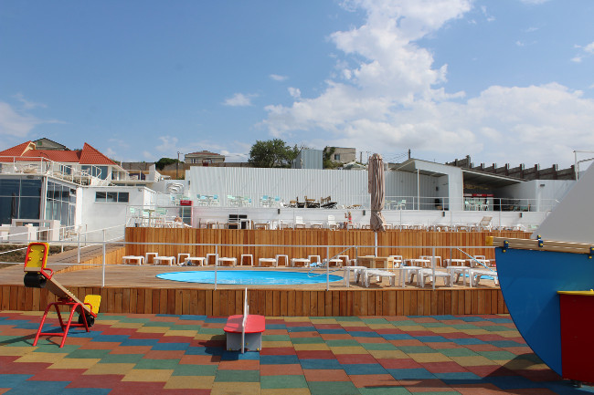 Заместитель Главы Администрации Ленинского района Олег Попов посетил отель Villa Capri