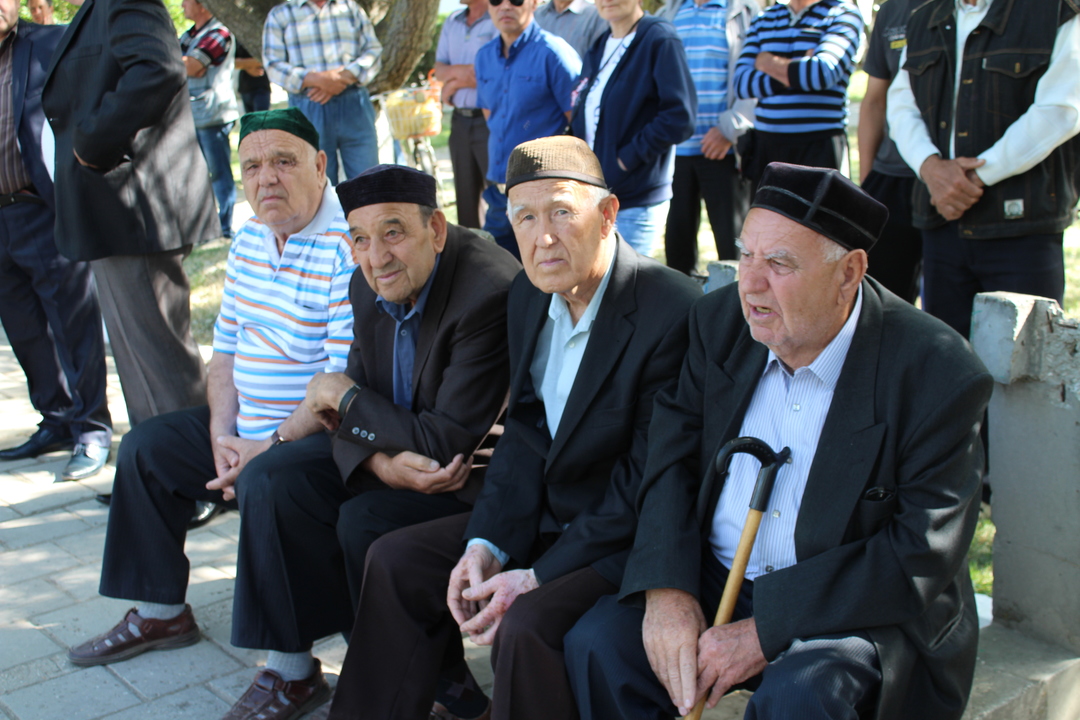 В Ленинском районе состоялось траурное собрание и возложение цветов, приуроченное ко Дню памяти жертв депортации народов из Крыма