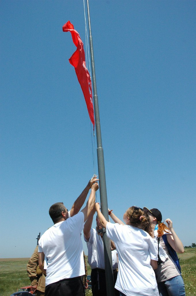 В селе Челядиново Ленинского района проведена Вахта Памяти «Батарея 29 БИС – Эльтиген - 2016»
