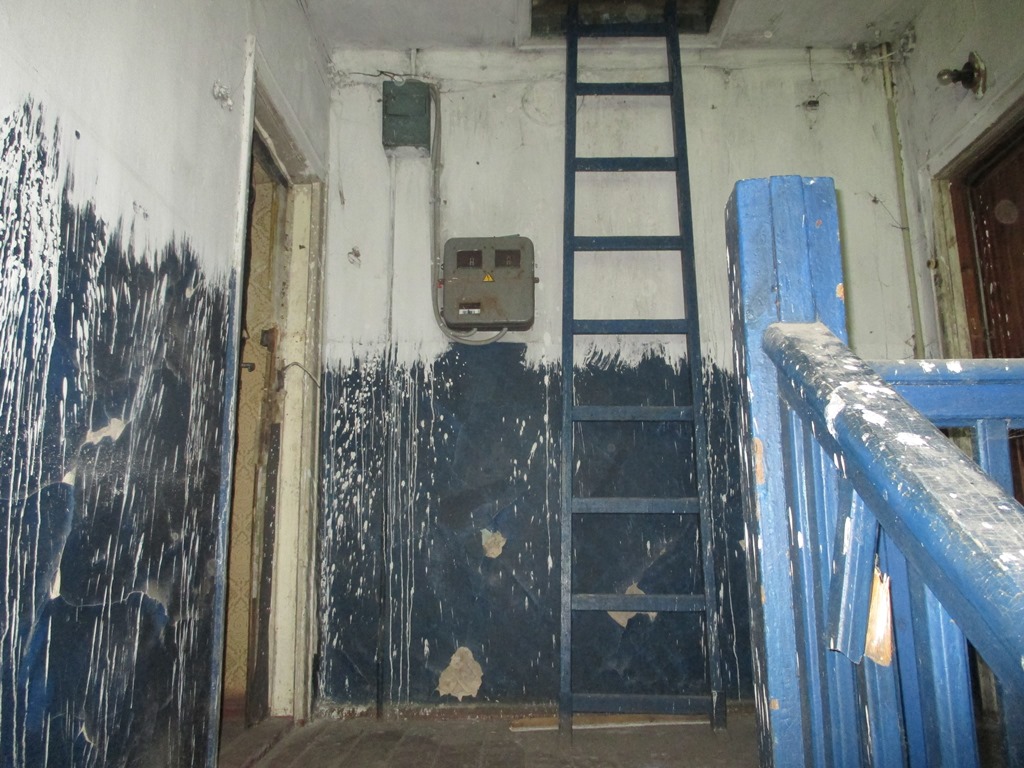 Администрацией Ленинского района проведен рейд по аварийным домам