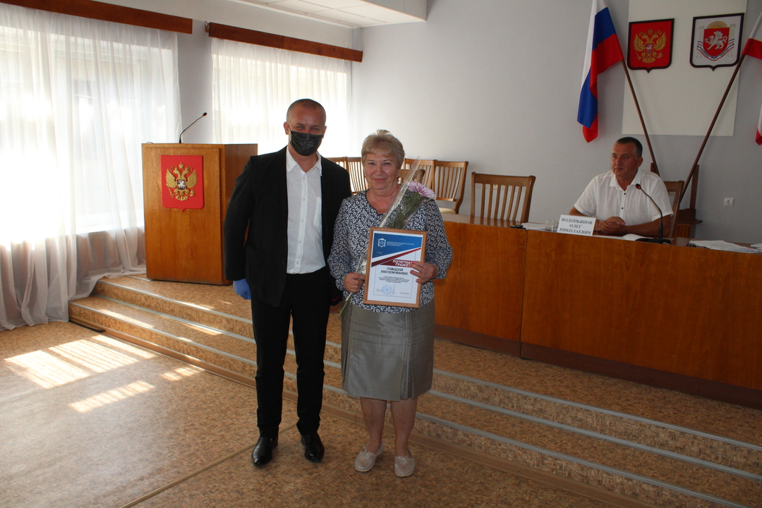 Председатель Ленинского районного совета Олег Водопьянов провел 16 сессию Ленинского районного совета 2-го созыва