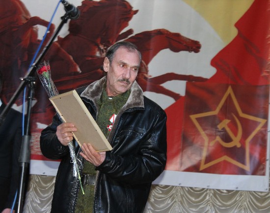 В РДК «Горизонт» состоялась военно-патриотическая встреча поколений «Мы Армия страны. Мы Армия народа. Бессмертный подвиг наш история хранит»