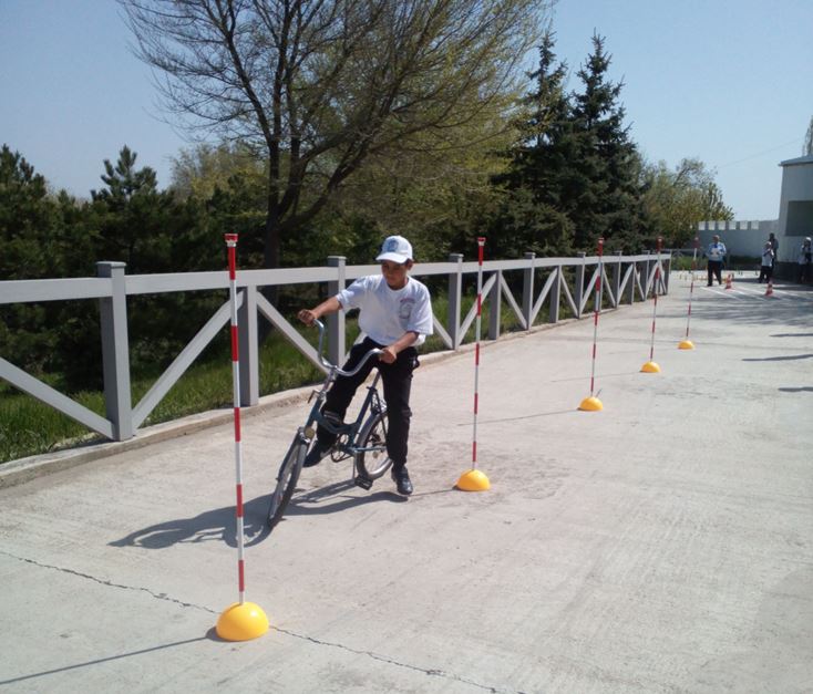 Команда Ленинского района достойно выступила на Республиканском конкурсе юных инспекторов движения «Безопасное колесо-2017»