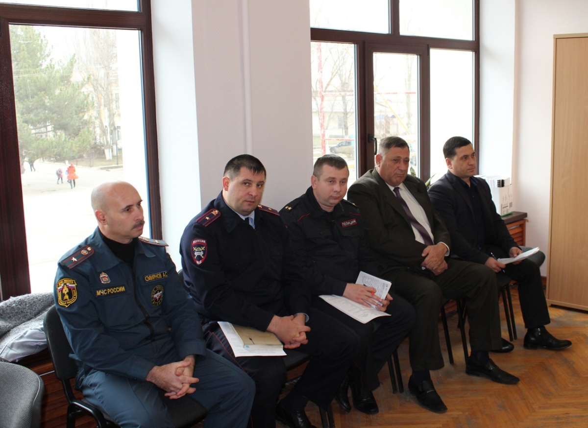 Полицейские Ленинского района  по « горячим следам» установили злоумышленника