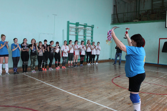 посвященный памяти тренера-преподавателя, учителя физической культуры Юрия Балашова.