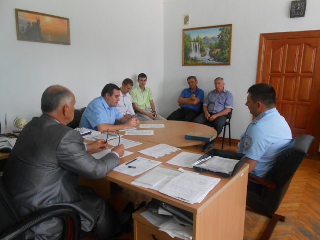 В Ленинском районе состоялось совещание Администрации Ленинского района по безопасности дорожного движения