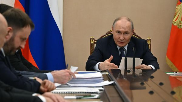 Владимир Путин поручил нарастить финансовую поддержку регионов