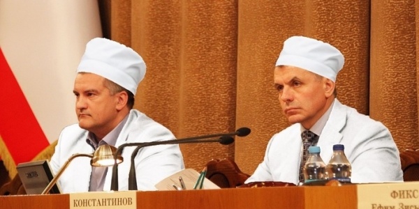 «Коррупции в Крыму больше, чем на Кавказе». Какую экономику строит Сергей Аксенов