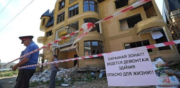 Судьбу крымских самостроев решат в течение полутора недель - Аксенов