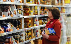 В Крыму будут фиксировать цены на продукты на фото и видео