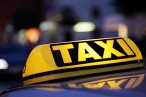 Таксистов-нелегалов стали крупно штрафовать в Крыму