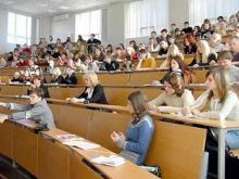 В Крыму начало учебного года для студентов вузов перенесли на октябрь