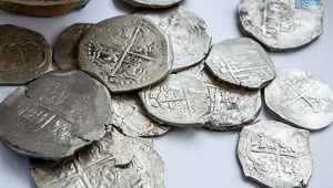При строительстве моста в Крым нашли клад из серебряных монет середины XVII века