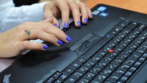 Аксенов поручил решить проблему с интернетом в селах Крыма