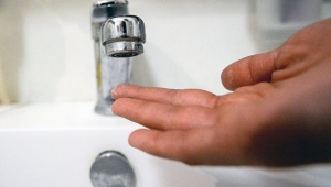 В Крыму запретили планово отключать свет и воду на время самоизоляции
